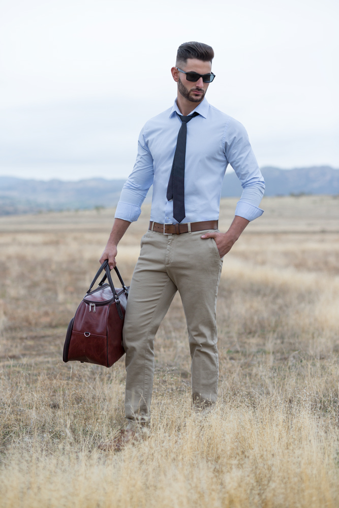 Pantalones chinos de calidad para hombre.