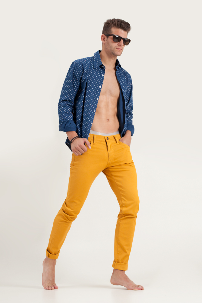 Pantalón sport casual hombre chino elástico.