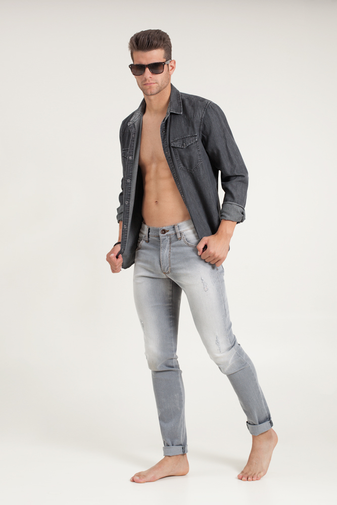 Pantalon hombre Jeans fabricado en España.