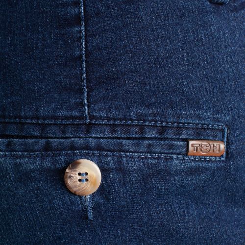 denim azul OSCURO - Pantalón de hombre TCH Casual Sport tipo chino tejido vaquero denim lavado azul oscuro de algodón, poliester con lycra SLIM fabricado en España.