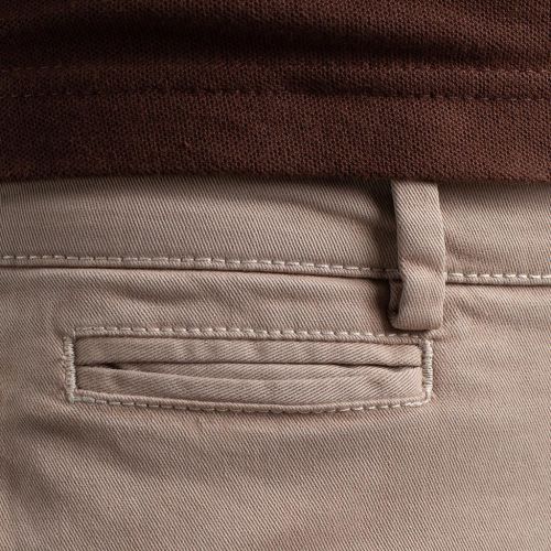 Color beig medio - Pantalón TCH Sport tipo chino en colores en Algodón con lycra elástico. Slim fit